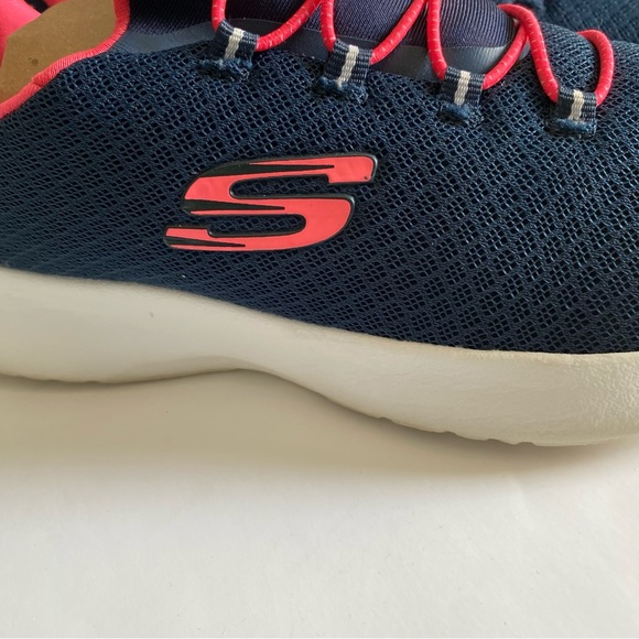 Skecher Summit Women’s Size 8 Navy and Pink - Picture 2 of 7